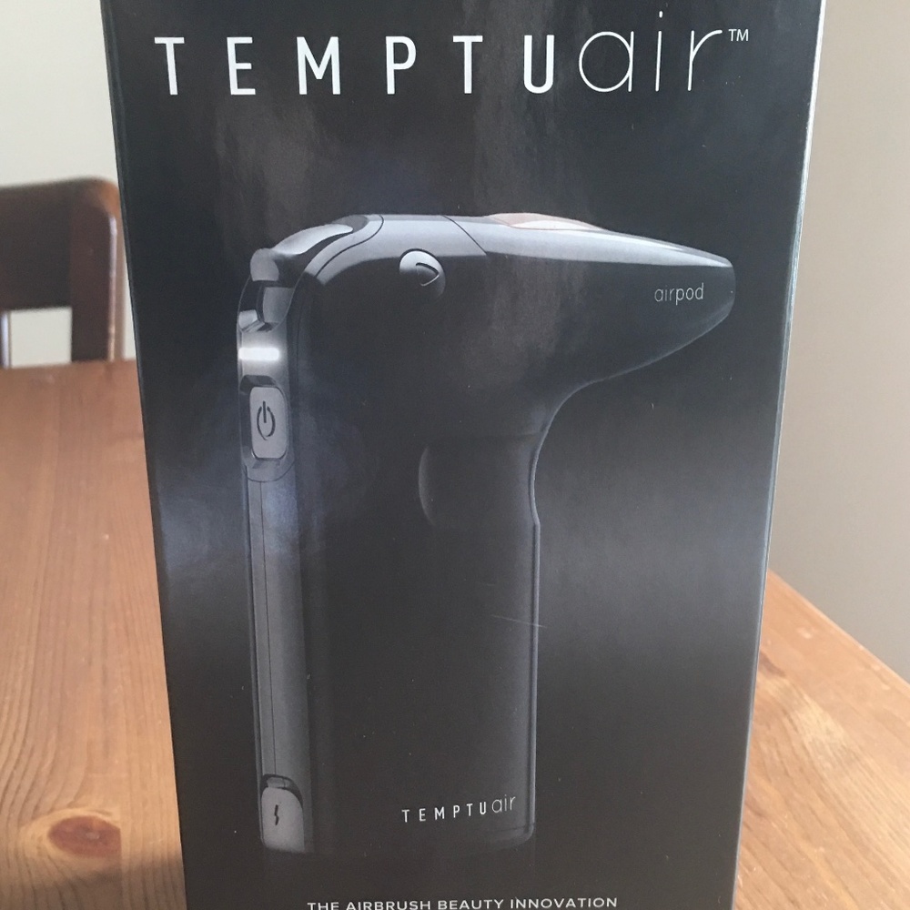 Temptu Air (The Airbrush Makeup Innovation)